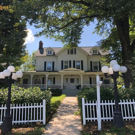Love Lane Bed & Breakfast Waynesville Εξωτερικό φωτογραφία