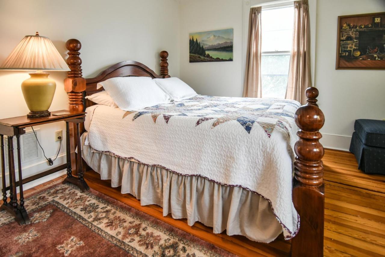 Love Lane Bed & Breakfast Bed and Breakfast Waynesville Εξωτερικό φωτογραφία