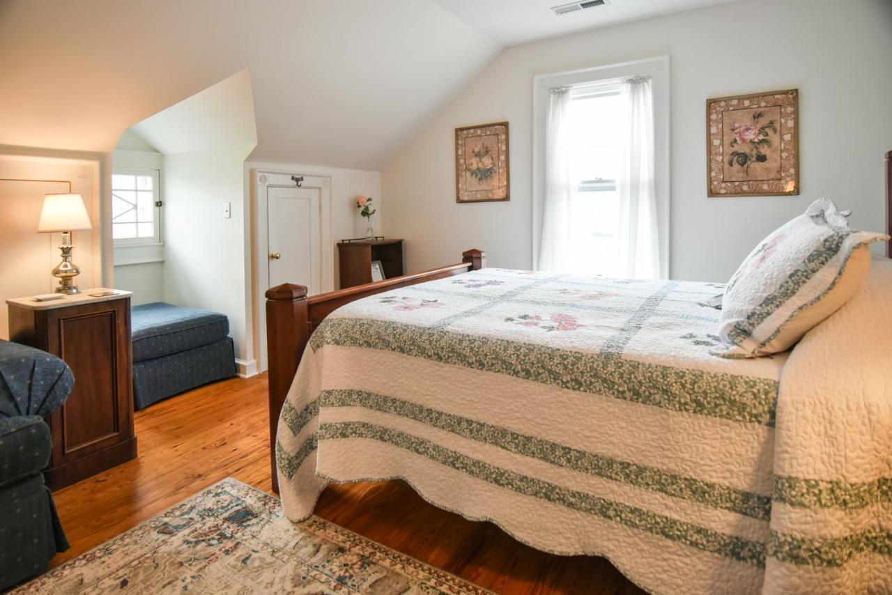 Love Lane Bed & Breakfast Waynesville Εξωτερικό φωτογραφία